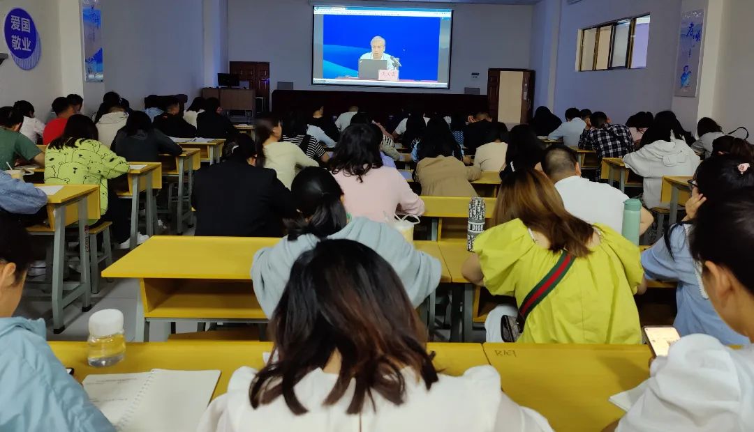 开展探究学习，提升育人功能——靖宁职校公共基础课课程教学培训