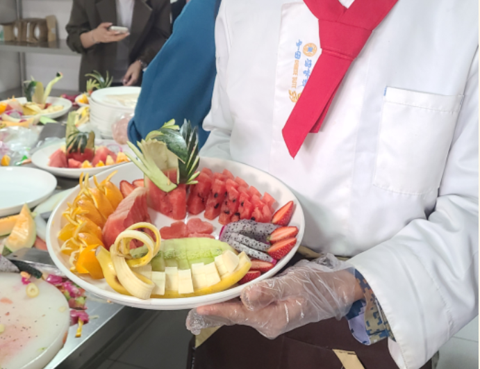 与才艺同行，释万丈光芒——教师工会活动才艺课程实训活动